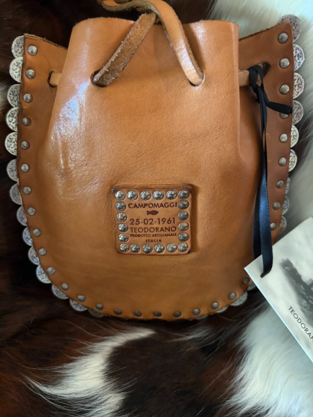 Campomaggi Mini Bag with Medallion Studs - Picture 4 of 14